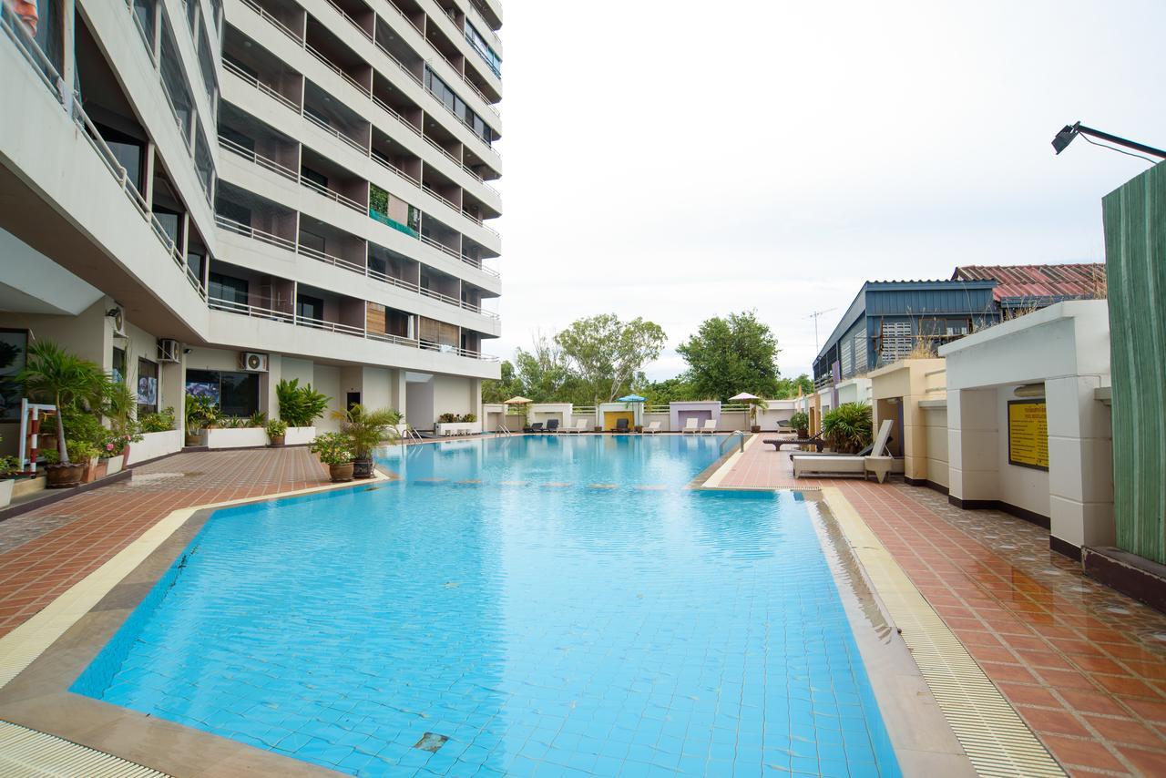 Angket Hip Residence Pattaya Exterior foto