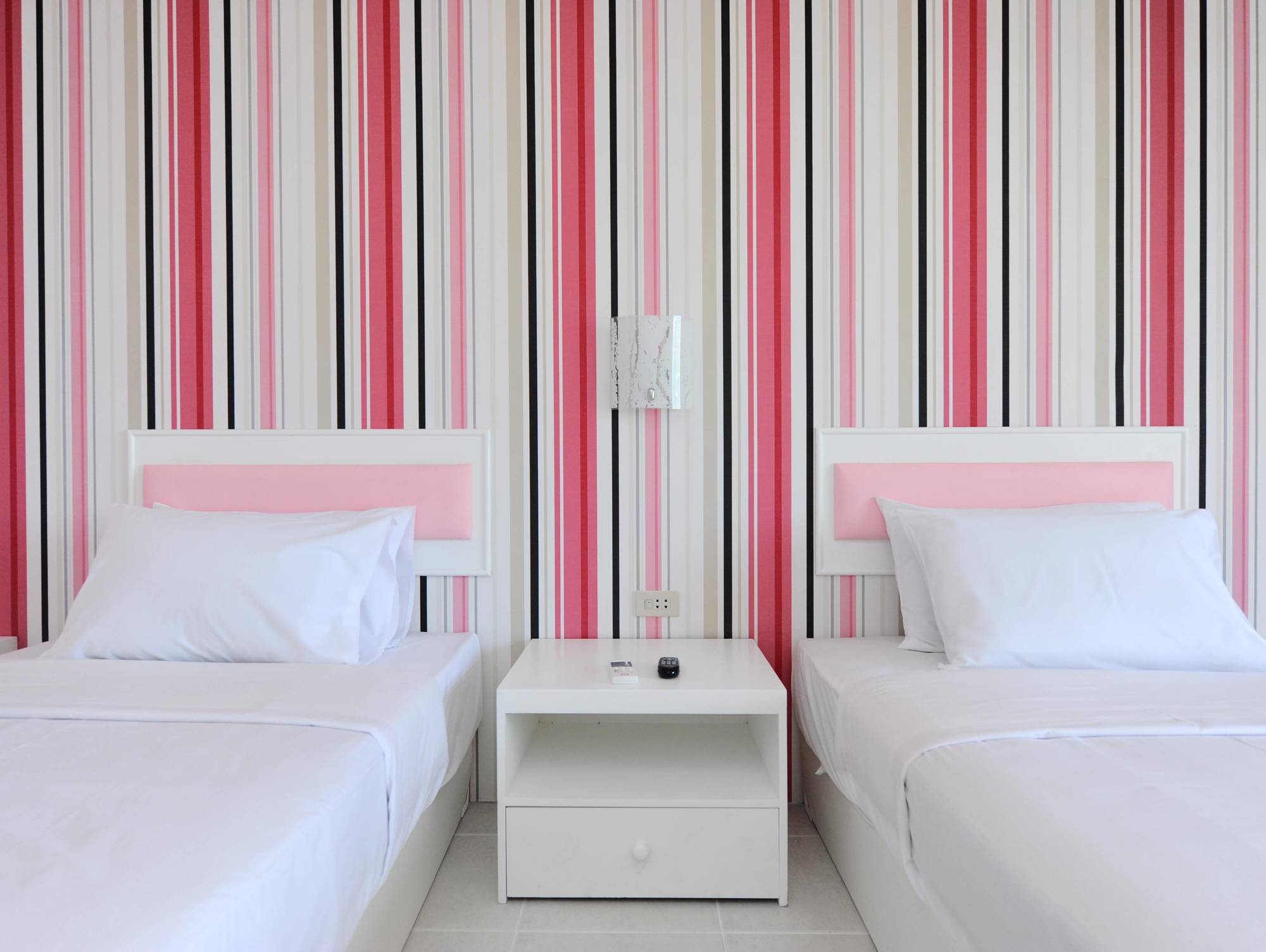 Angket Hip Residence Pattaya Exterior foto
